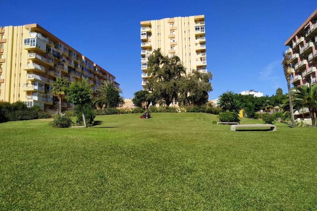 Benalmadena Estudio Jjupiter 250 M Del Mar Con Vistas Al Mar Piscinas ภายนอก รูปภาพ
